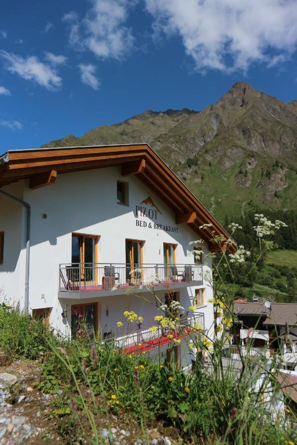 Piz Ot Hotel ซัมเนาน์ ภายนอก รูปภาพ