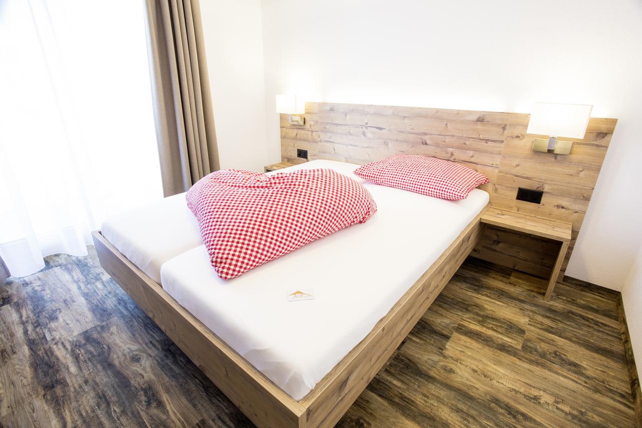 Piz Ot Hotel ซัมเนาน์ ภายนอก รูปภาพ