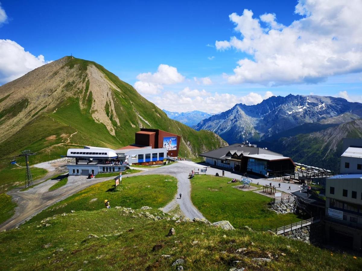 Piz Ot Hotel ซัมเนาน์ ภายนอก รูปภาพ