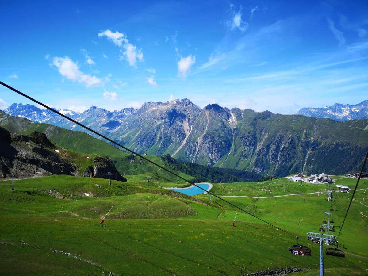 Piz Ot Hotel ซัมเนาน์ ภายนอก รูปภาพ